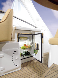 Bavaria yacht - WAECO fedélzeti hűtő Bavaria yacht - WAECO fedélzeti hűtő
